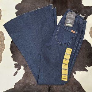 Rock & Roll Cowgirl Front Seam Bargain Bell Flare Stretch Jean - Dark